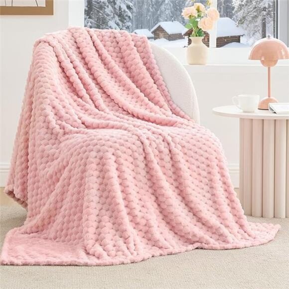 Fleece Blanket 3D Jacquard Throw Pink Soft Cozy Warm Plush Decorative Blanket - Picture 7 of 7
